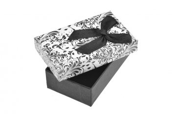 Dárková krabička pro pár náušnic, prstýnek a přívěšek - Bílo-černá