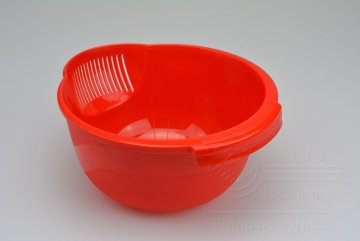 Plastová nádoba se sítkem ve výlevce 2,3l (23,5x10,5cm) - Červená
