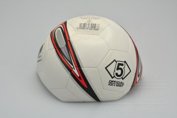 Fotbalový míč - Červený (velikost 5)